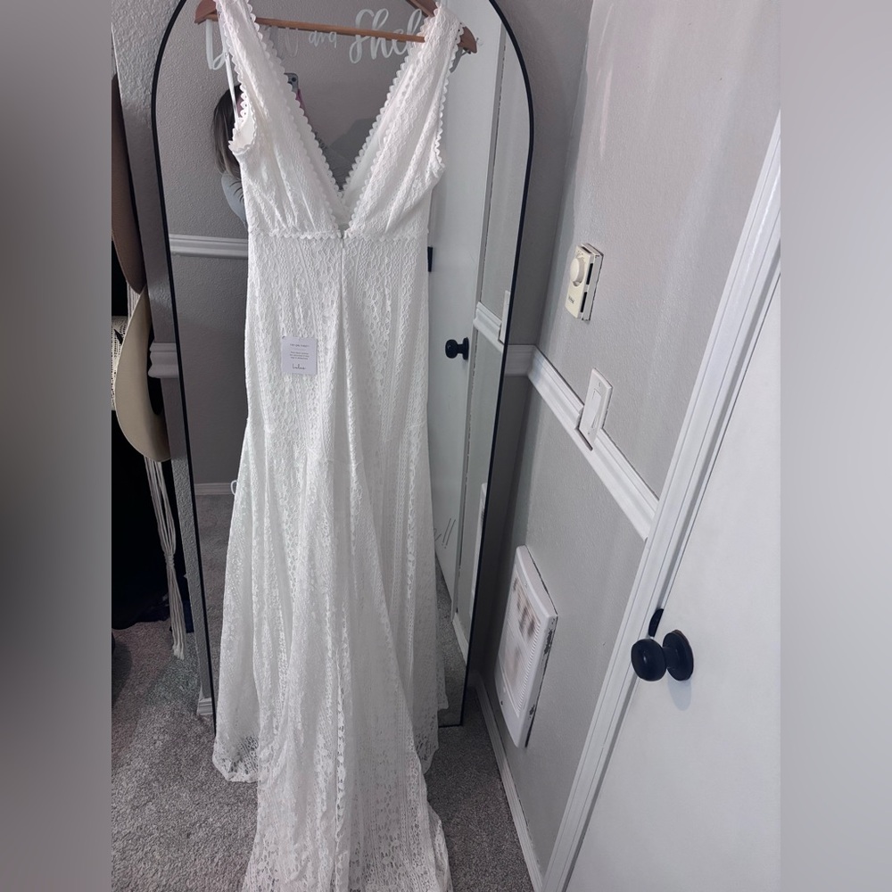 NWT Lulus lace wedding dress - Picture 5 of 7